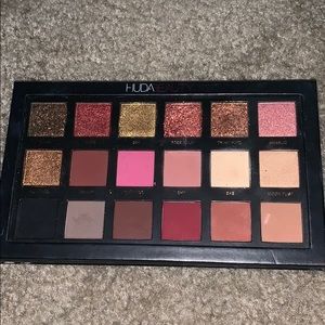 eyeshadow pallet used once